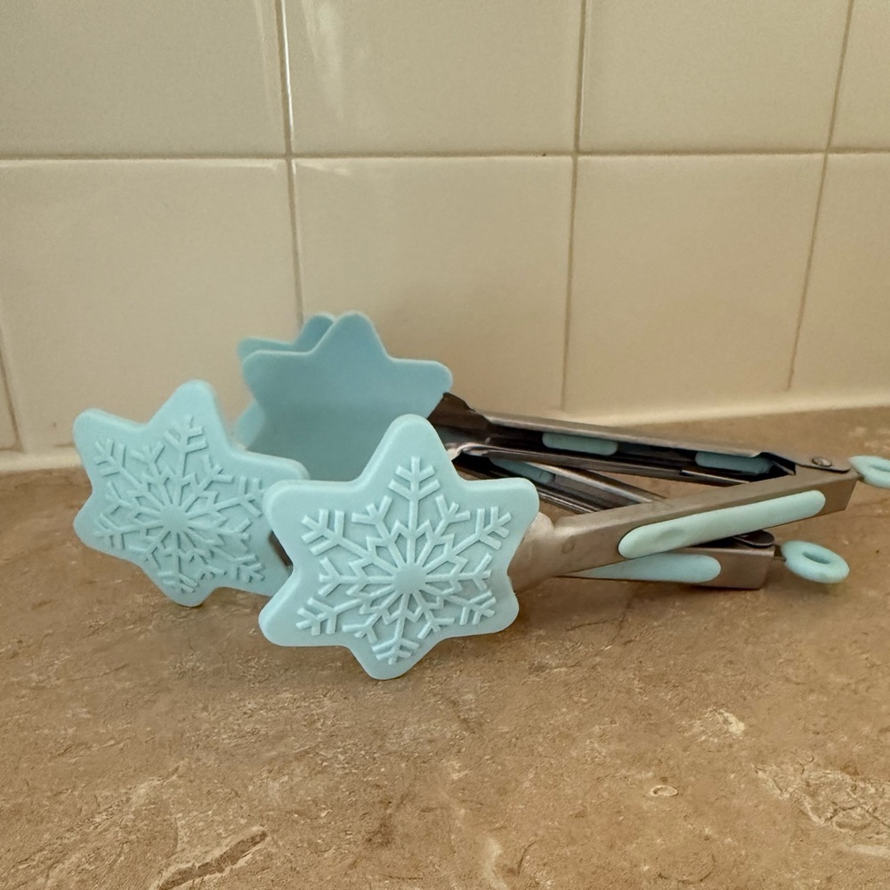 Snowflake Tongs set of 2